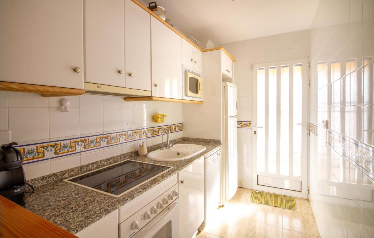 4 Bedroom Cozy Home In Pilar De La Horadada Buitenkant foto