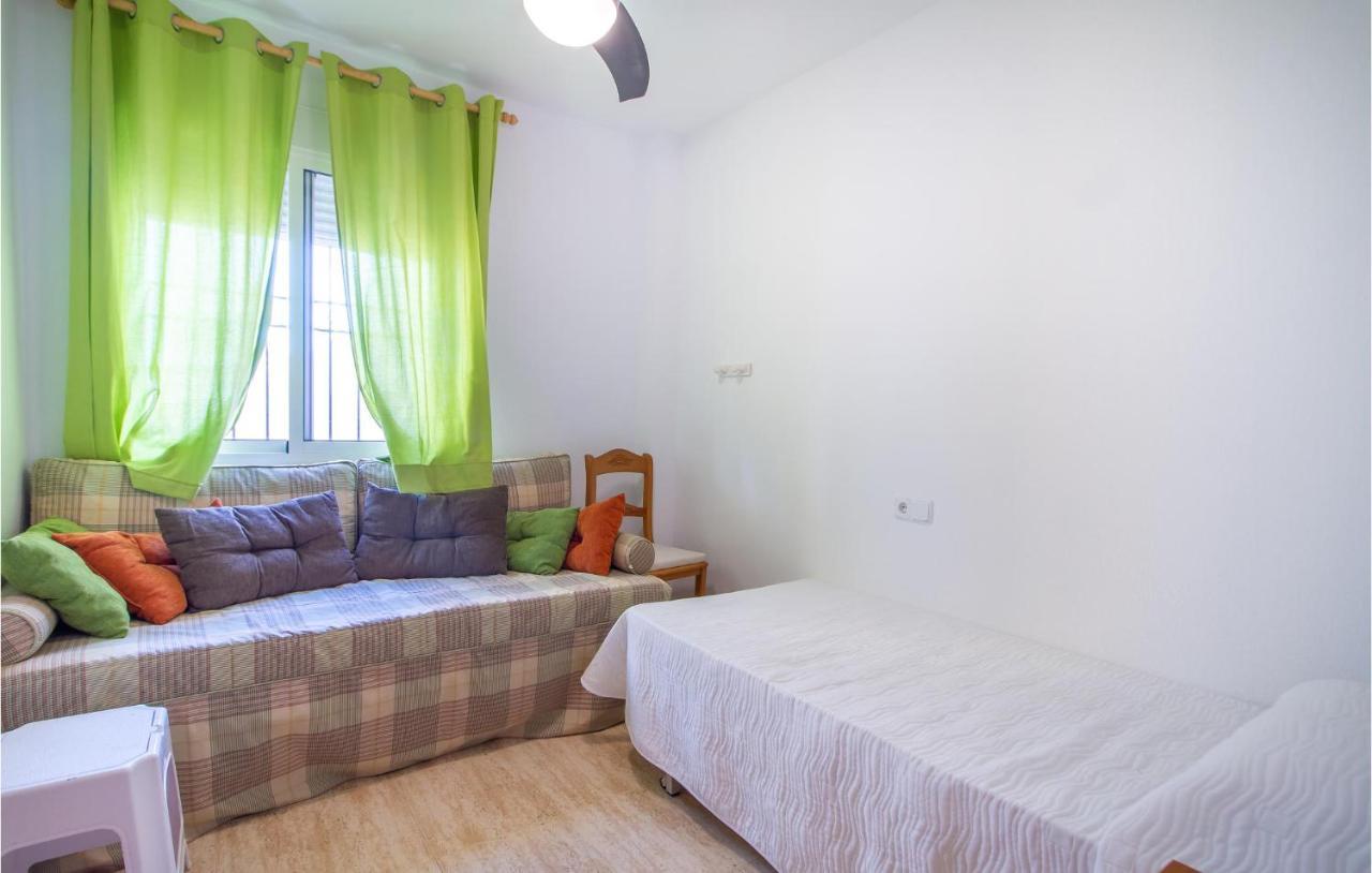 4 Bedroom Cozy Home In Pilar De La Horadada Buitenkant foto