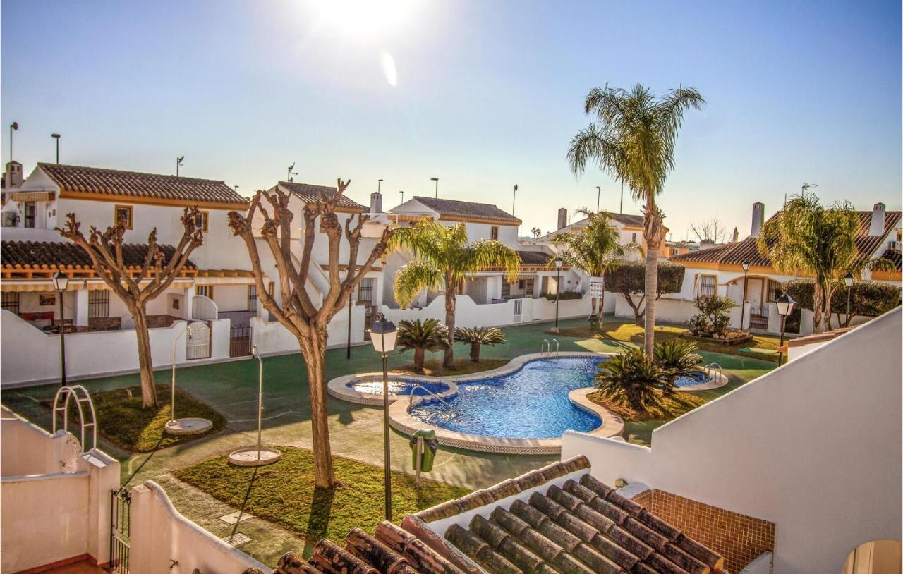 4 Bedroom Cozy Home In Pilar De La Horadada Buitenkant foto