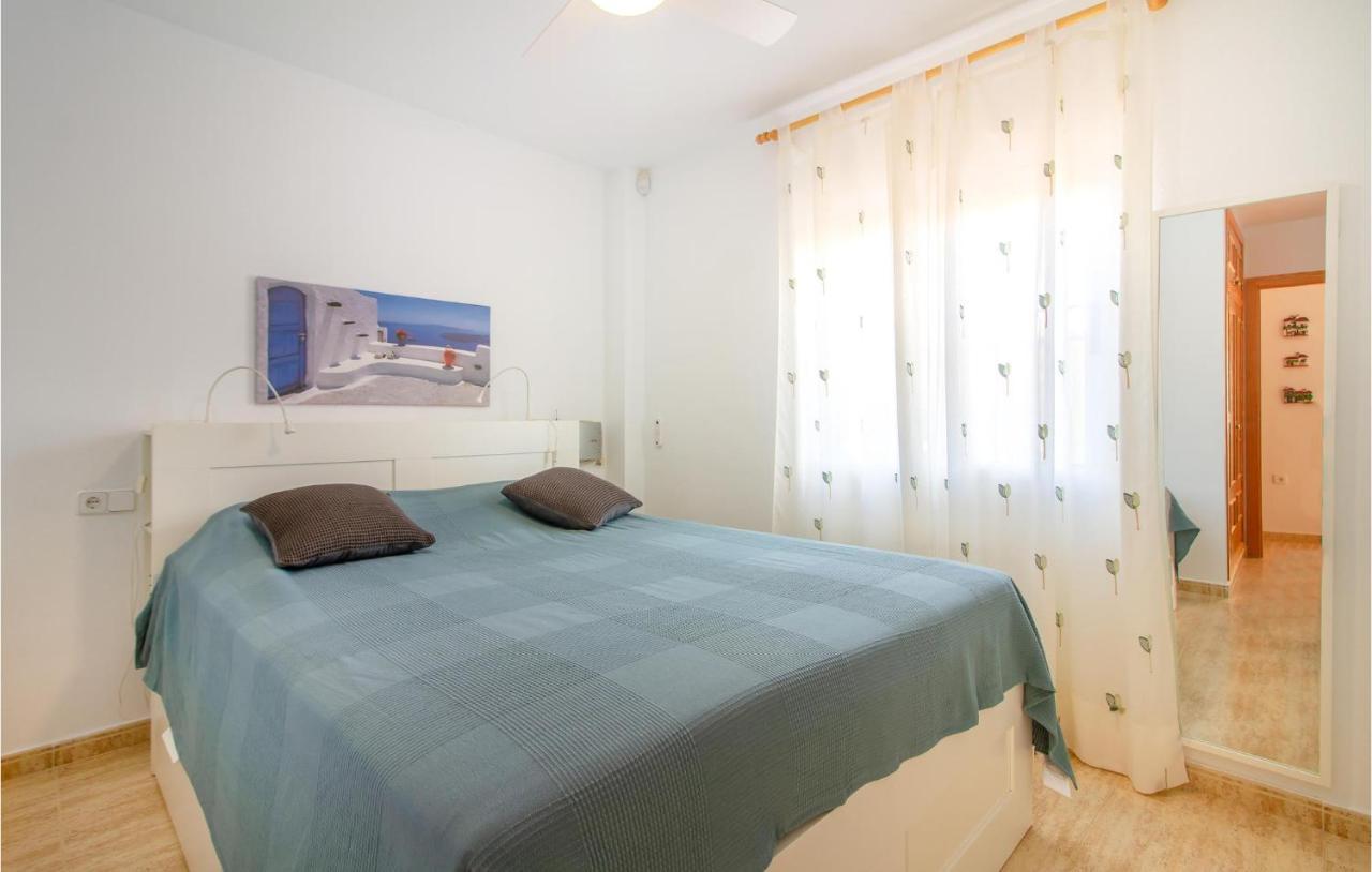 4 Bedroom Cozy Home In Pilar De La Horadada Buitenkant foto